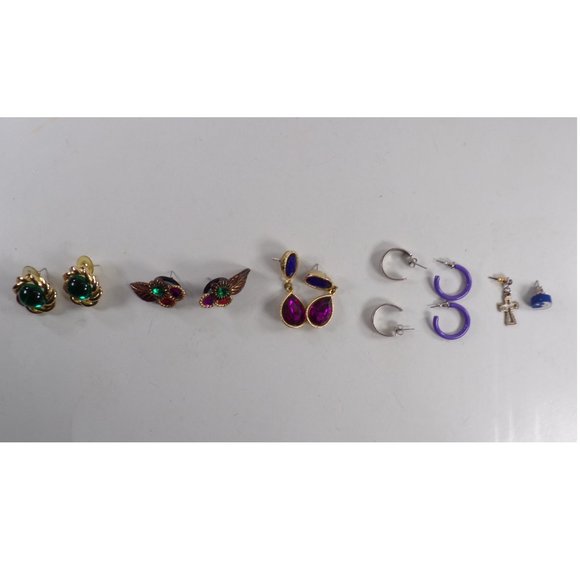 Fashion Jewelry Earrings Lot - 5 Pairs, 2 Single: Gold Tone Swirl, Hoop, Costume - Picture 2 of 11